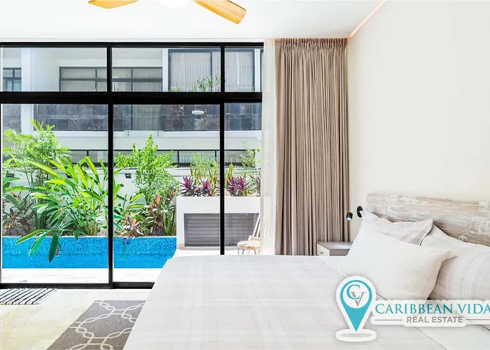 Stylish Sexy 1 Bd W/ Private Pool & Rooftop Pool