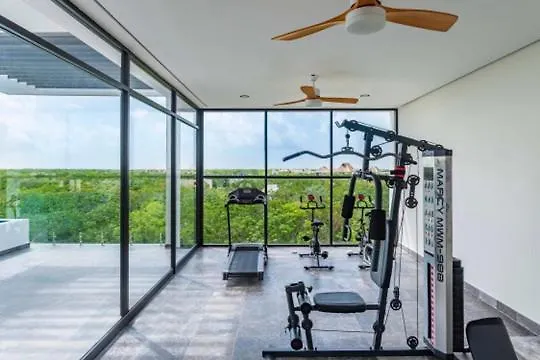 Stylish Sexy 1 Bd W/ Private Pool & Rooftop Pool